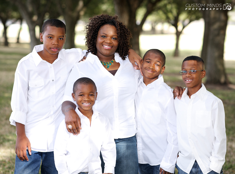 mother with children in rosenberg texas