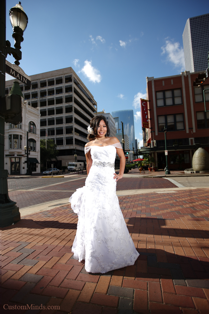 Smiling bride in downtown Houston Texas