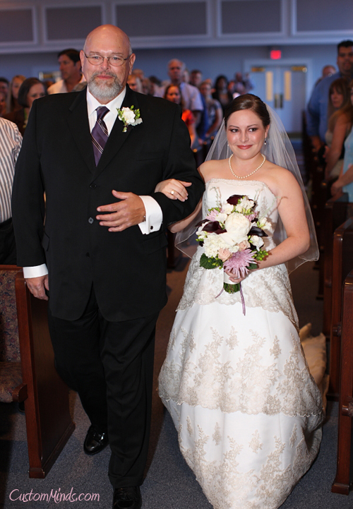 Father walks Bride down the aisle in Spring Texas