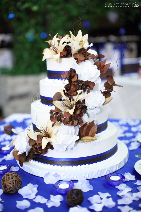 Beautiful wedding cake with flowers in San Antonio Texas